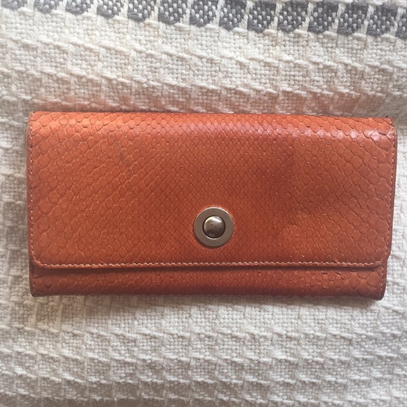 Tod’s Python Orange Wallet - Picture 2 of 8